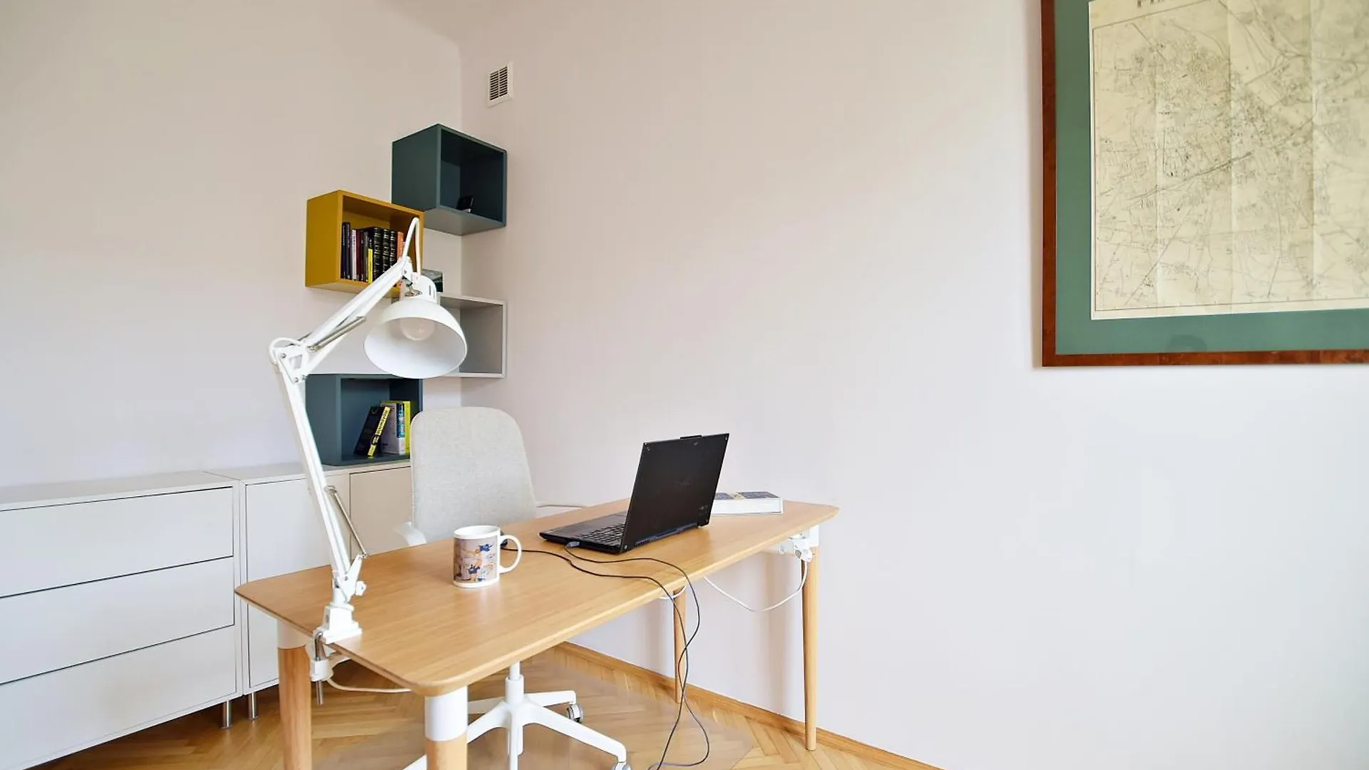 Warsaw City View Apartment - 63M2, Top Location, Workspace - By Rentujemy