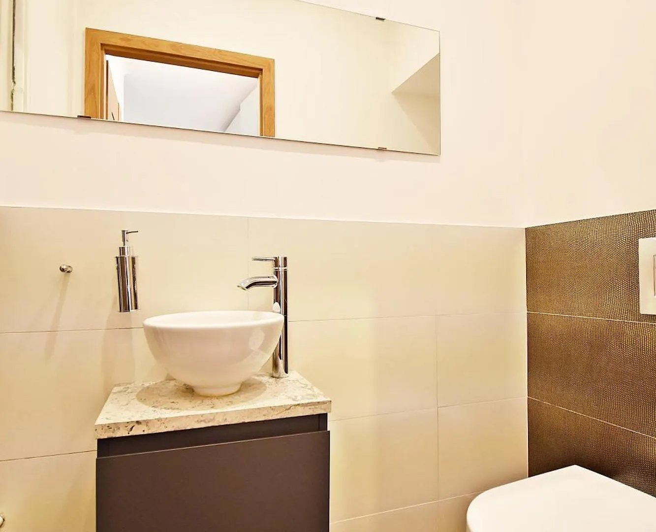 Warsaw City View Apartment - 63M2, Top Location, Workspace - By Rentujemy Poland